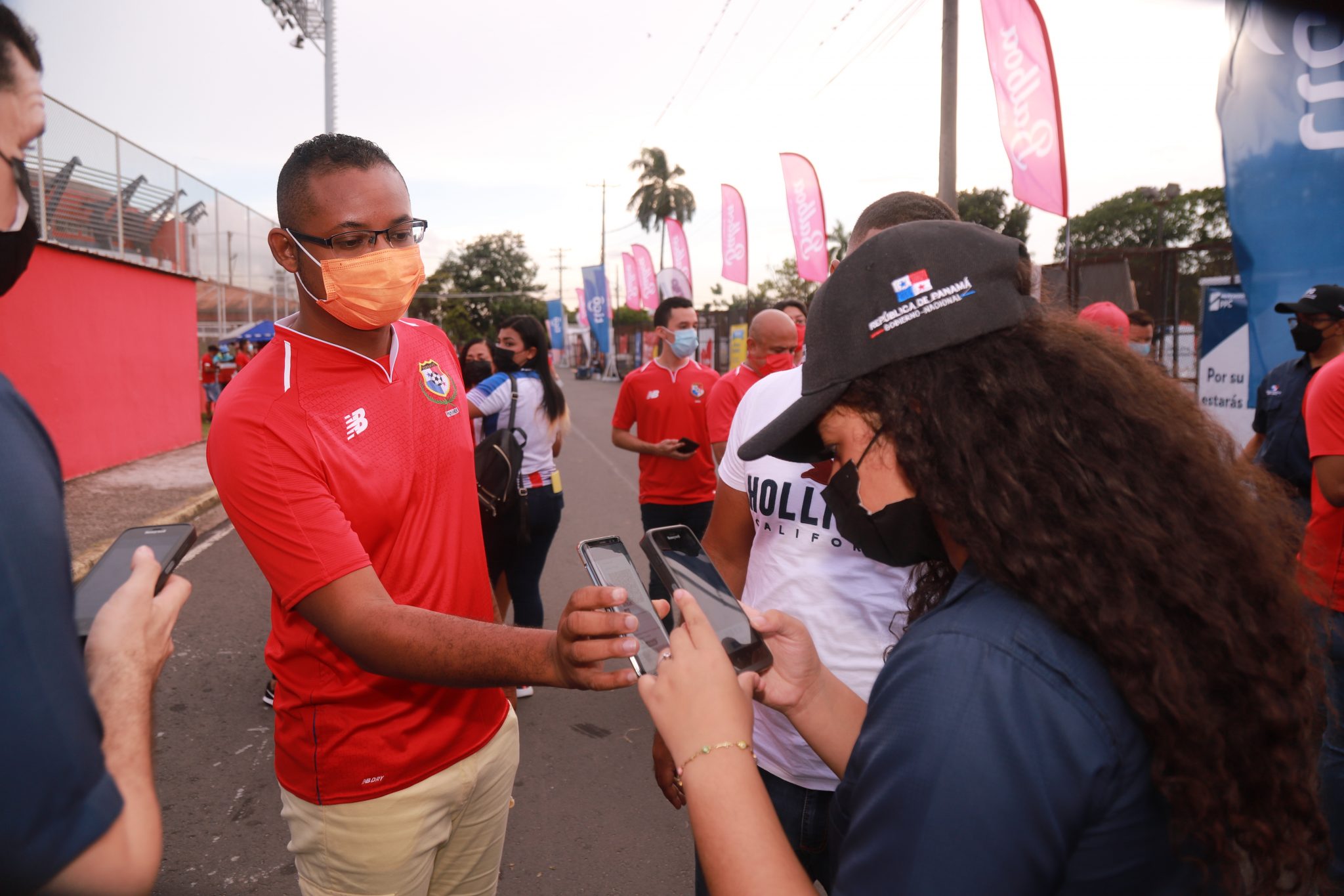 13 mil ciudadanos obtienen con éxito su código QR para ingresar al partido de Panamá vs Costa Rica