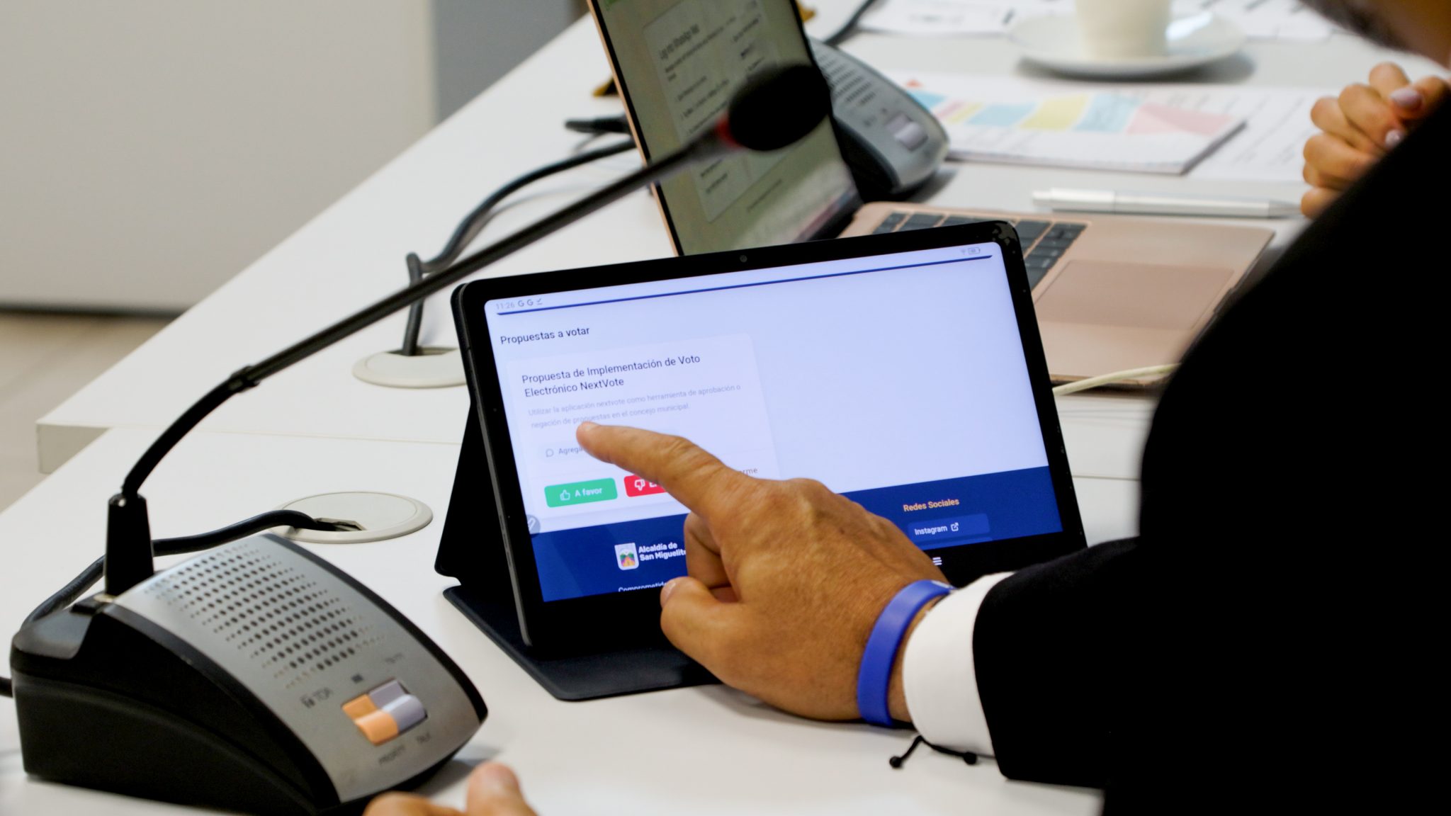 AIG IMPLEMENTA POR PRIMERA VEZ EL VOTO ELECTRÓNICO EN EL CONSEJO MUNICIPAL DE SAN MIGUELITO