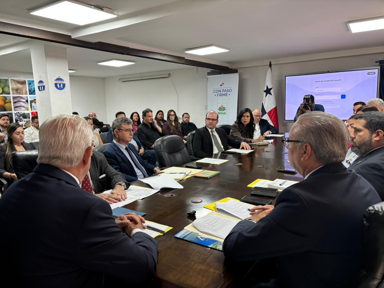 Mesa Técnica Interinstitucional trazará estrategias para el desarrollo pesquero del país